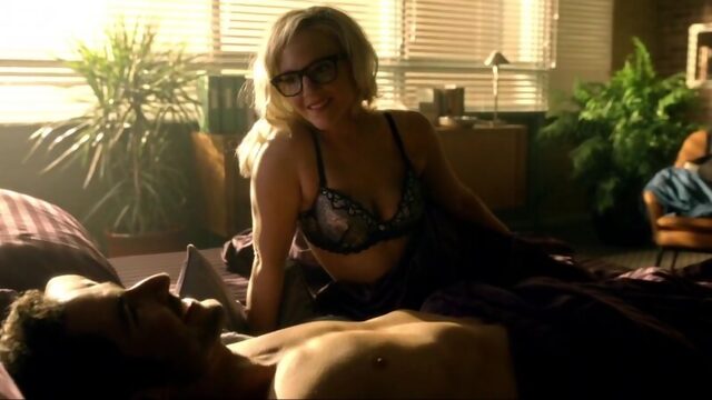 Rachael Harris Sexy - Lucifer (2016) s01e02